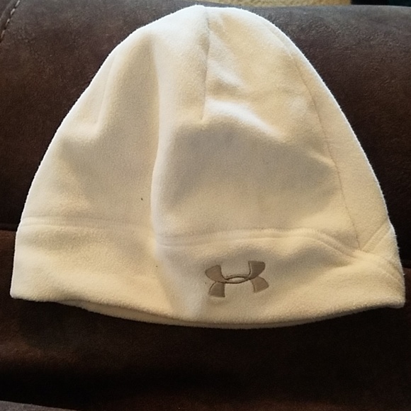 NWOT under armour toboggan - Picture 2 of 3